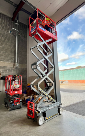 Scissor Lift 19ft